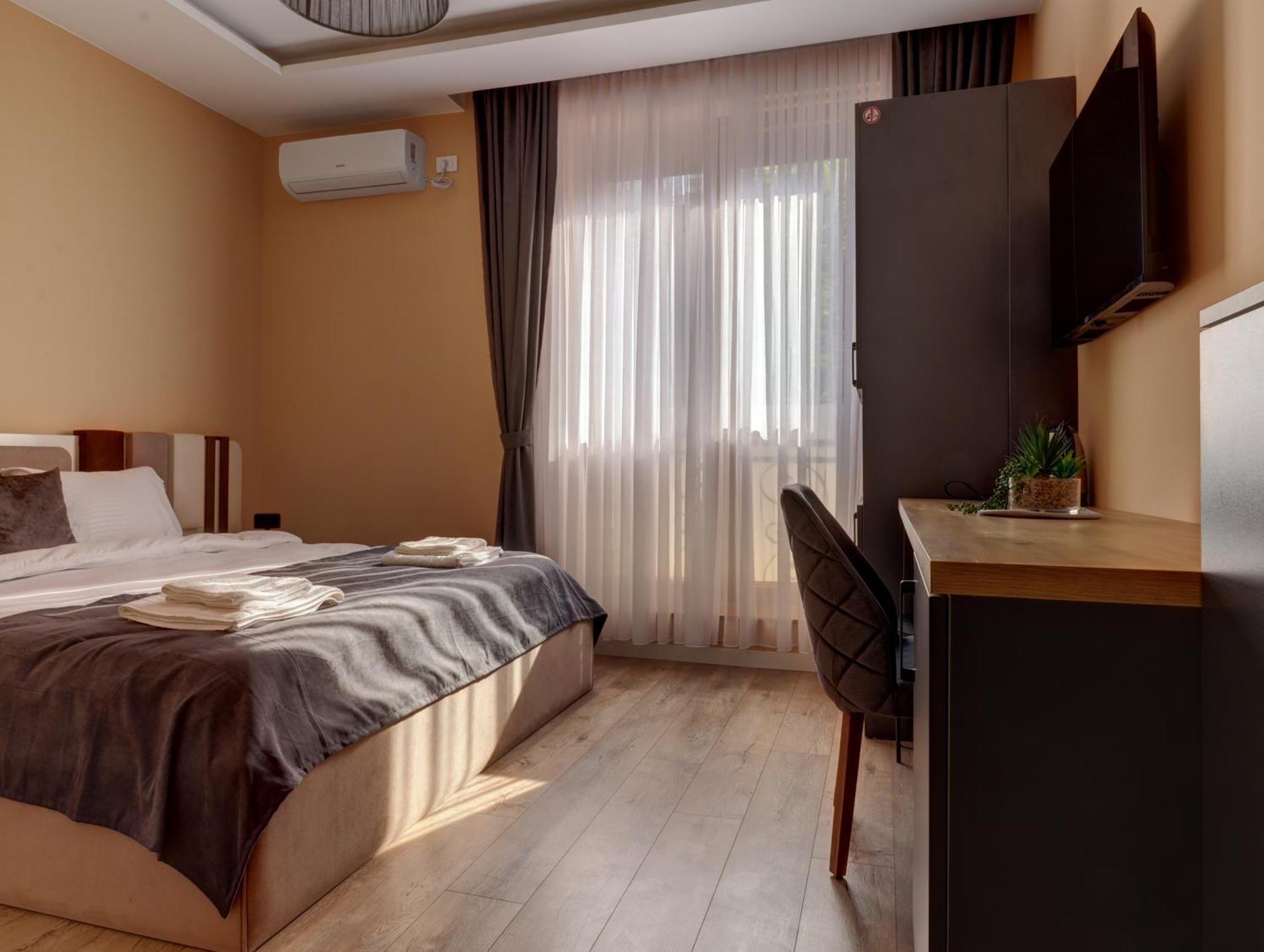 Midtown Prishtina Stays - Central Location Pristina Eksteriør bilde