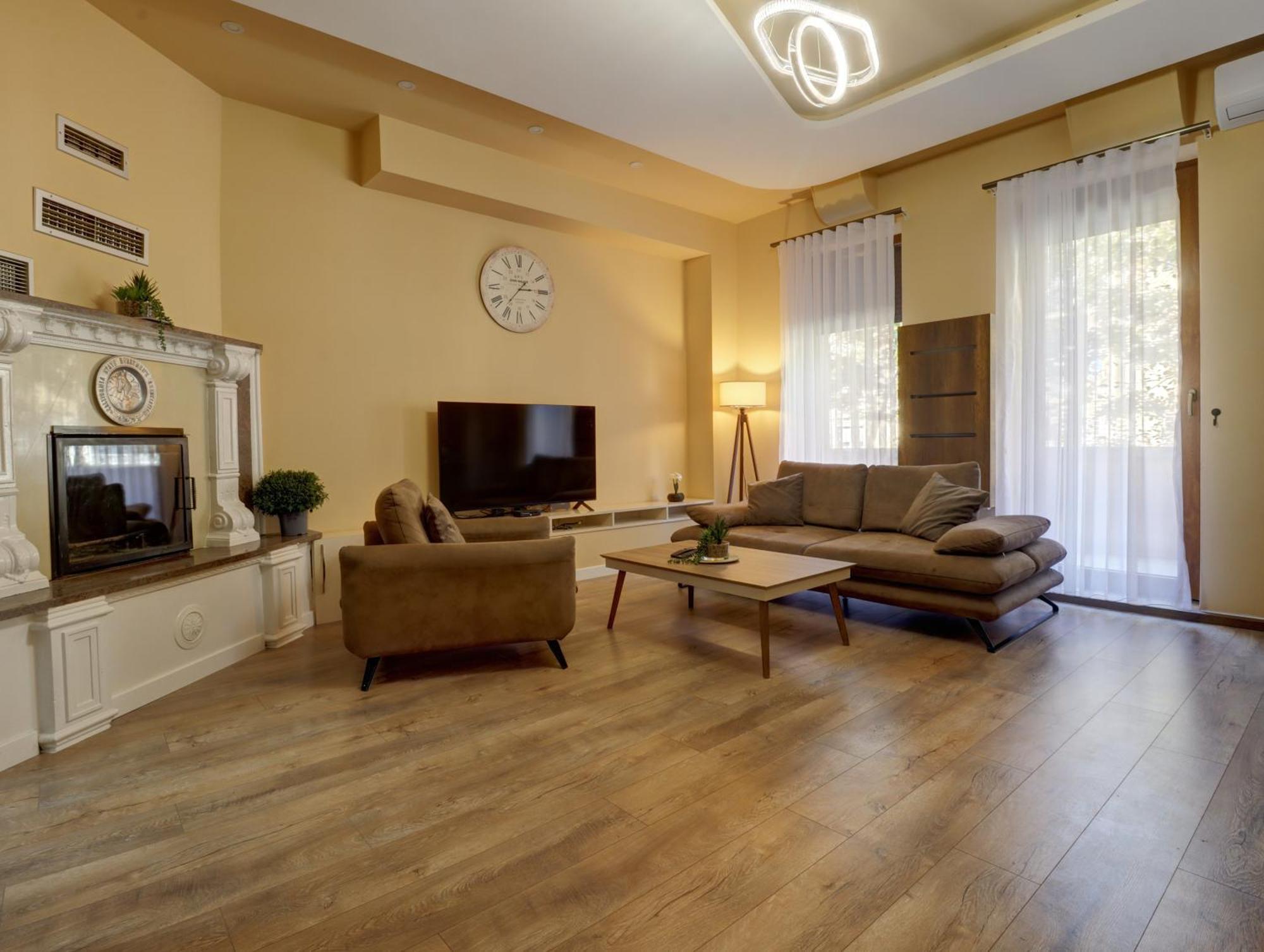 Midtown Prishtina Stays - Central Location Pristina Eksteriør bilde