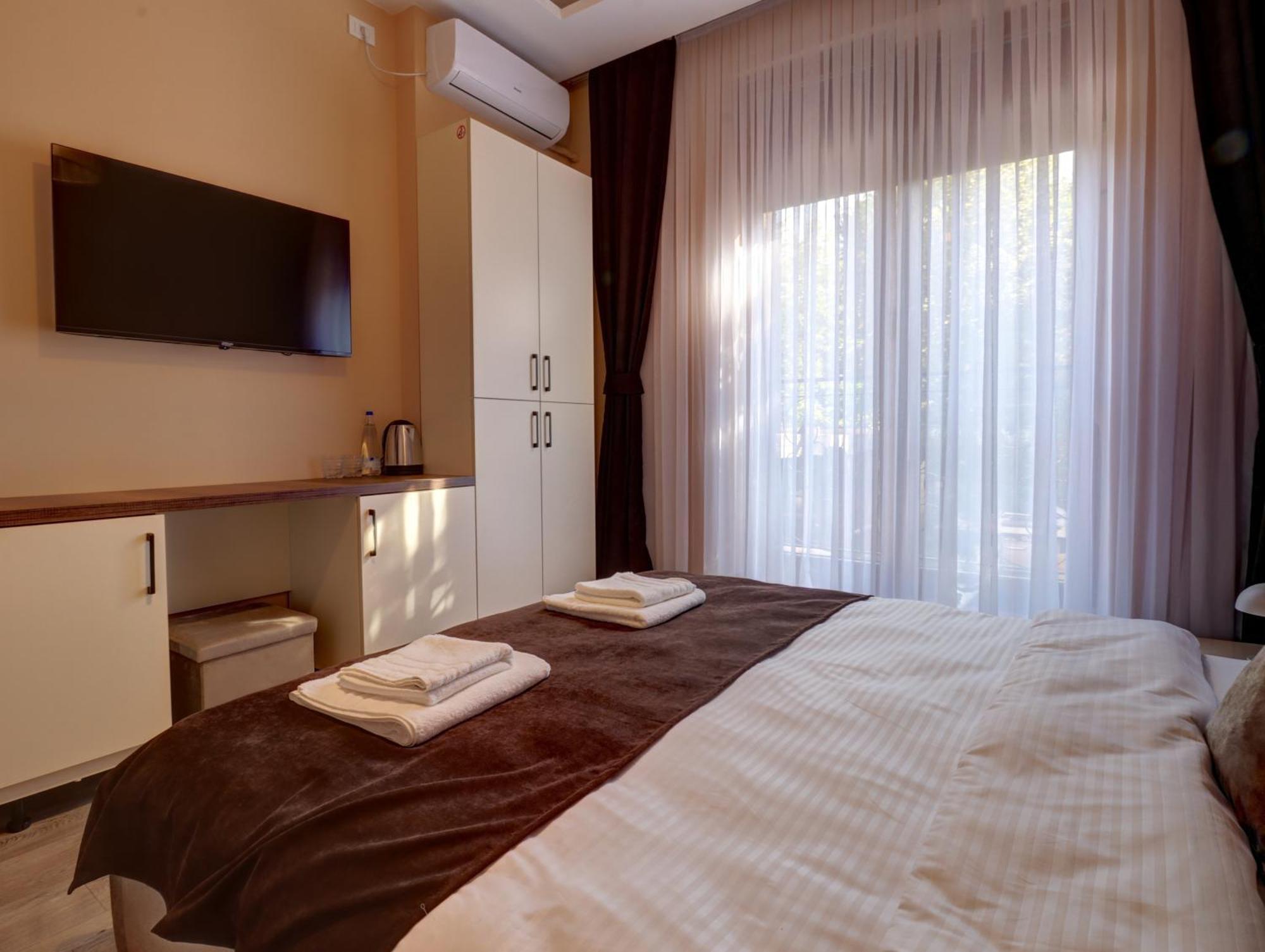 Midtown Prishtina Stays - Central Location Pristina Eksteriør bilde