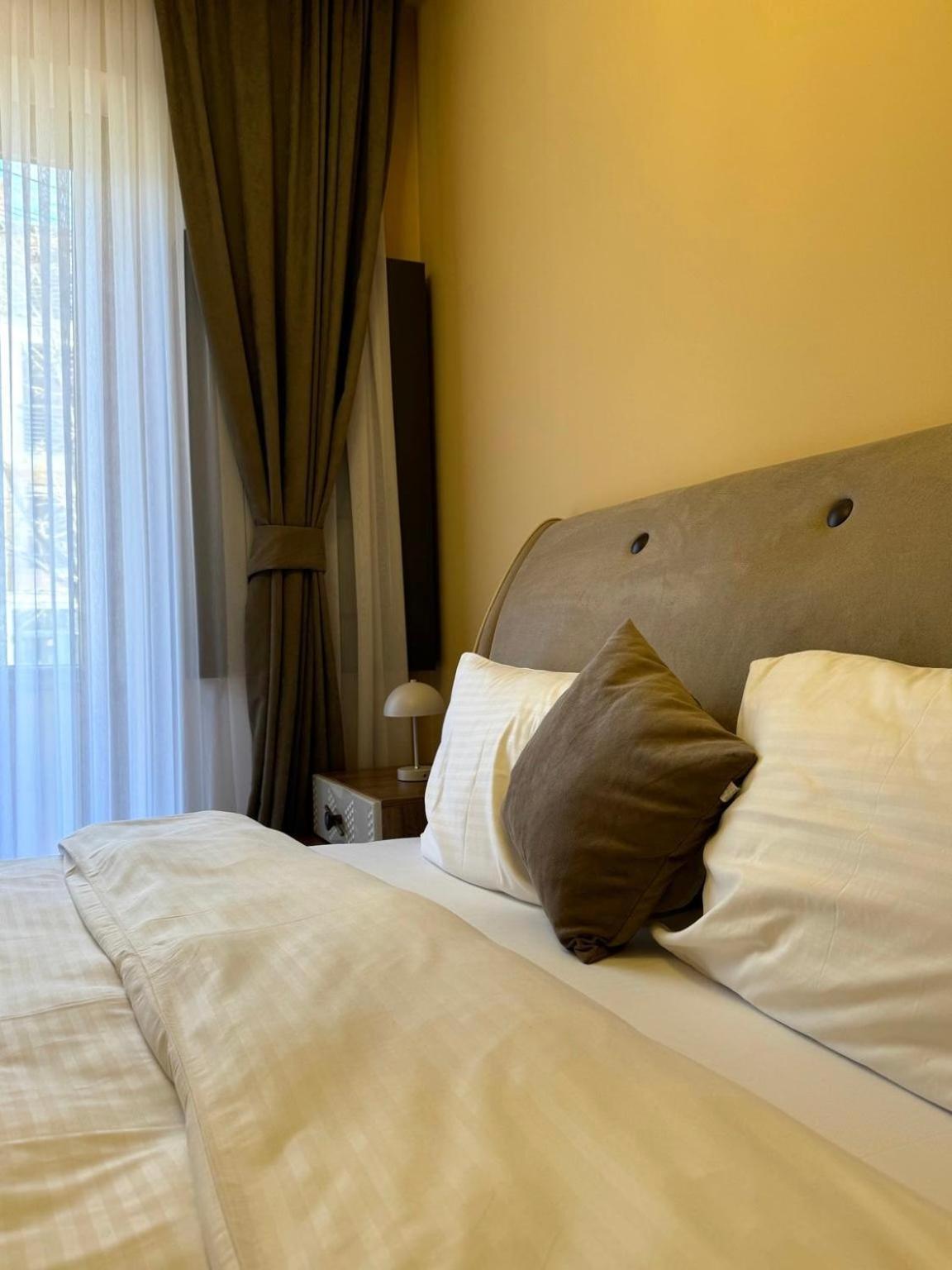 Midtown Prishtina Stays - Central Location Pristina Eksteriør bilde