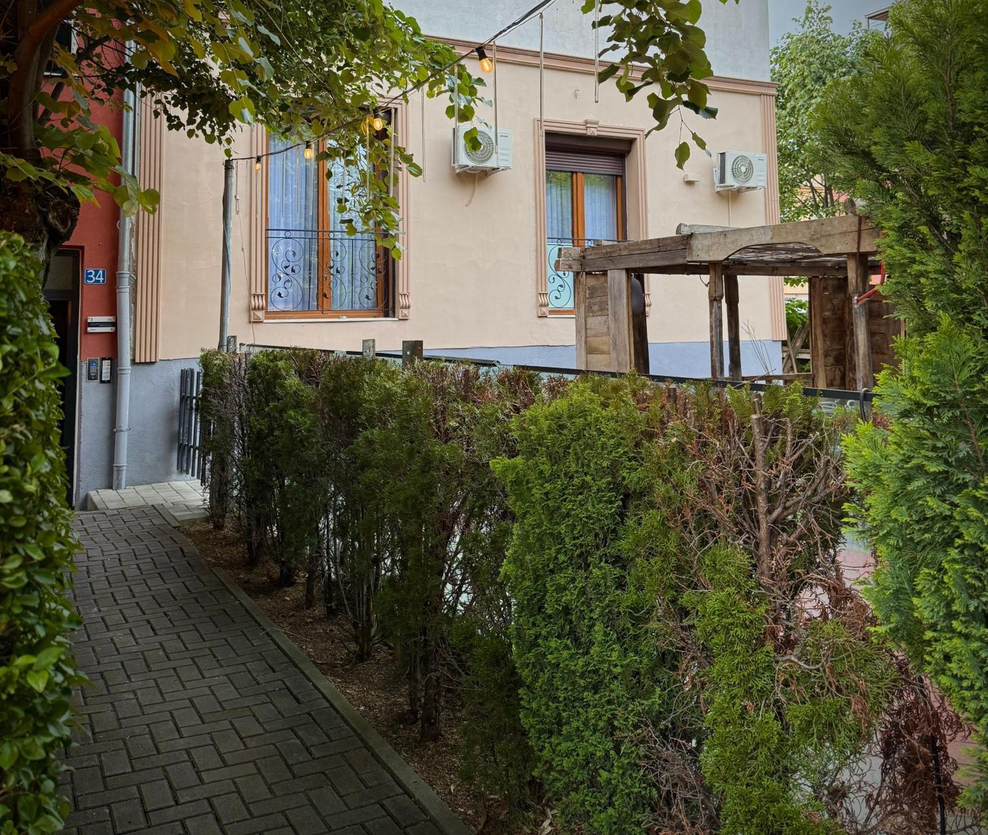 Midtown Prishtina Stays - Central Location Pristina Eksteriør bilde